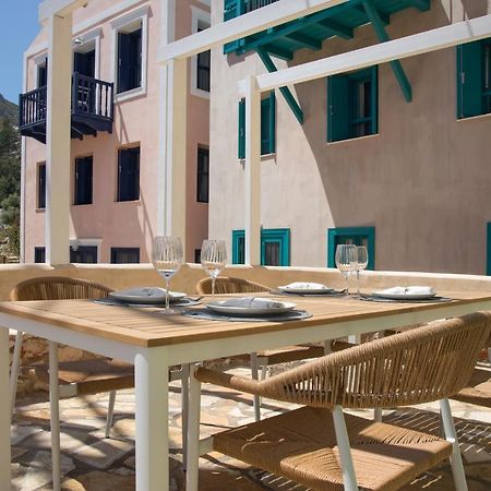 Poseidon Hotel Meyísti Екстериор снимка